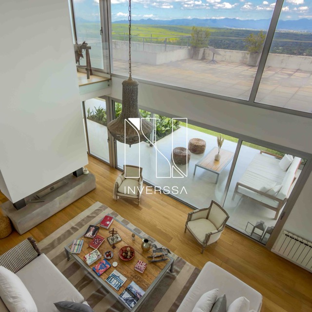 Inverssa 18 en tamaño mediano